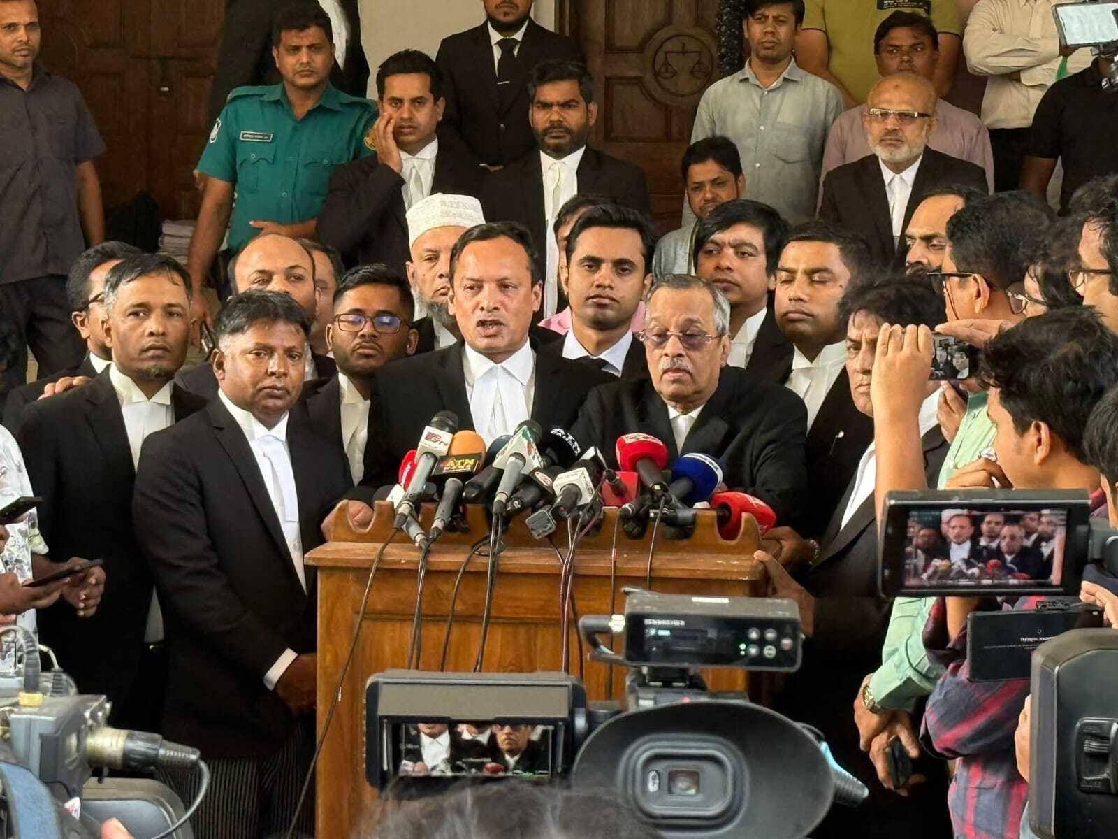 PRESS BRIEFING